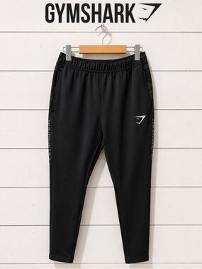 🚨Final price🚨 
Gymshark Sport Joggers in black size S